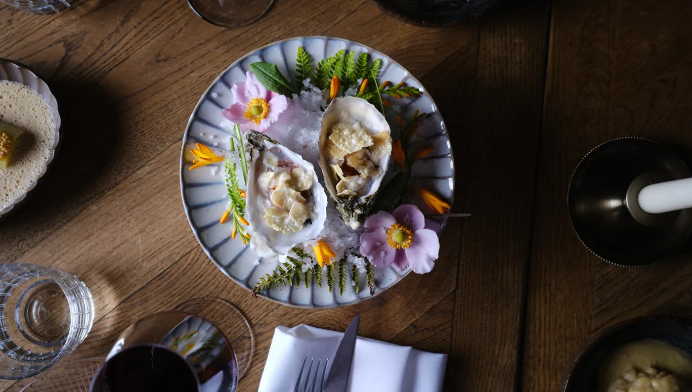 Best spots to guzzle oysters and bubbles in Amsterdam I amsterdam