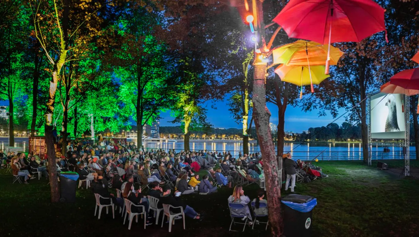 Open-air cinema in Amsterdam - Iamsterdam.com